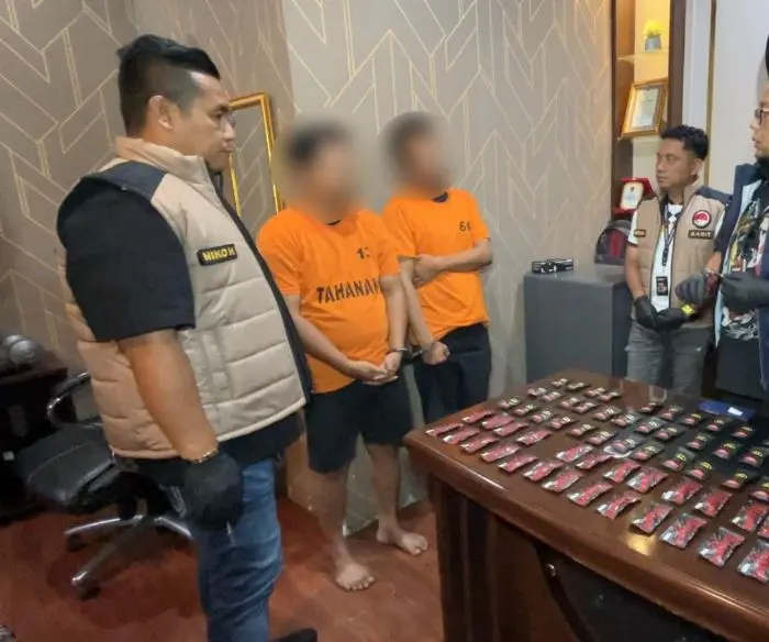 DJ Diciduk Bawa 100 Pod Getar, Kabur ke Gerbang Komplek—2 Pemasok Diburu